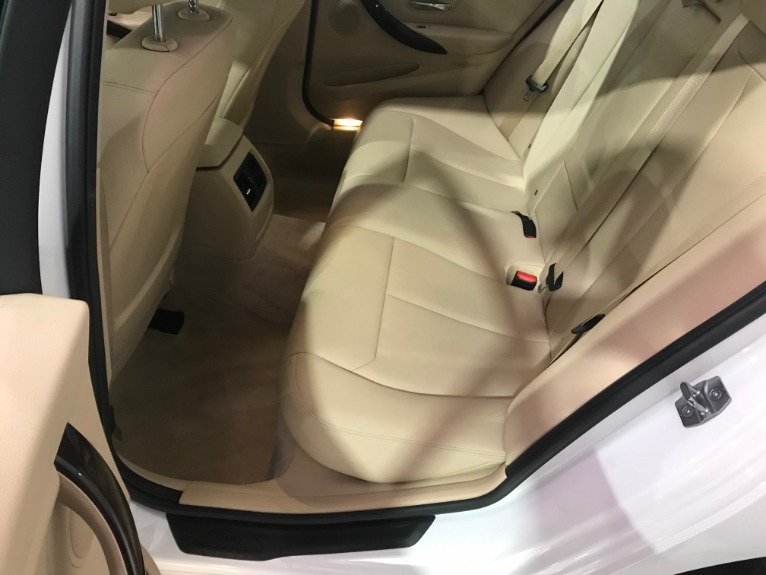 Used-2015-BMW-3-Series-320i-xDrive