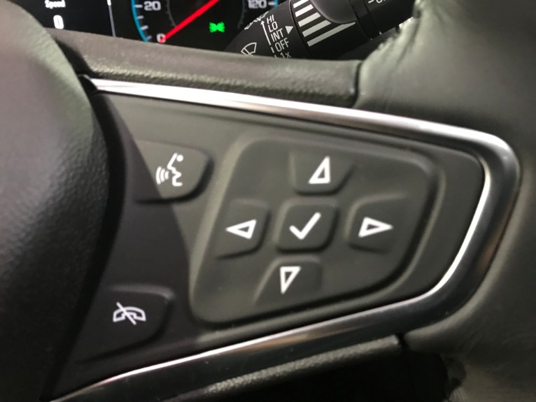 Used-2018-Chevrolet-Equinox-LT-FWD