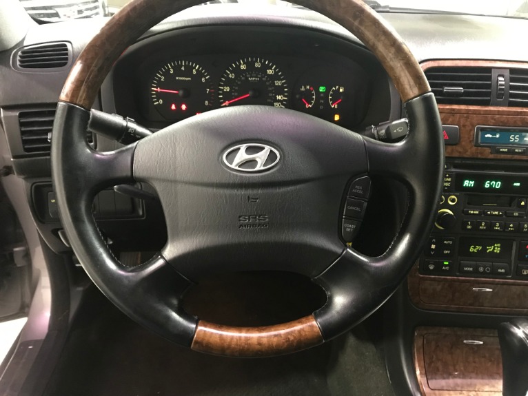 Used-2005-Hyundai-XG350-L