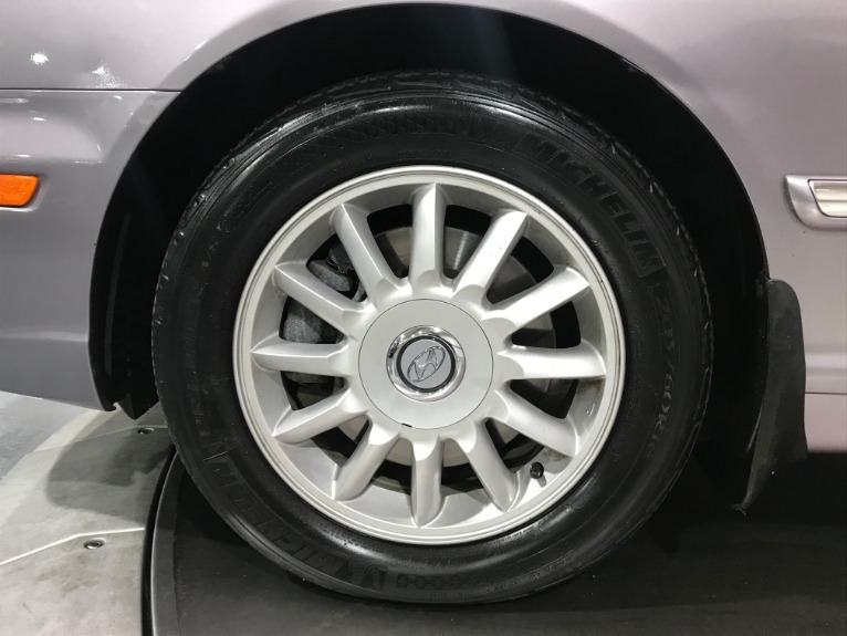 Used-2005-Hyundai-XG350-L