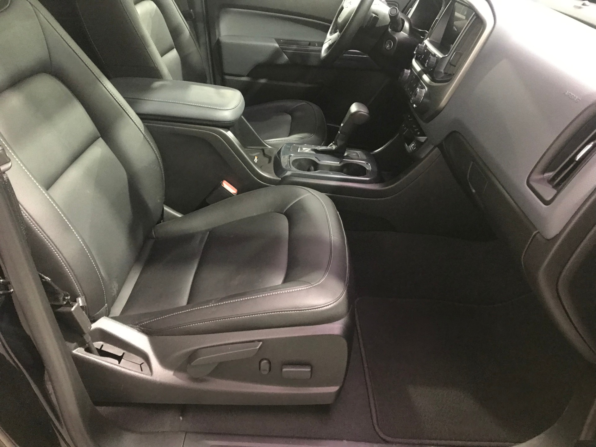 2019 Chevrolet Colorado Z71 4X4 Stock # 25061 for sale near Alsip, IL