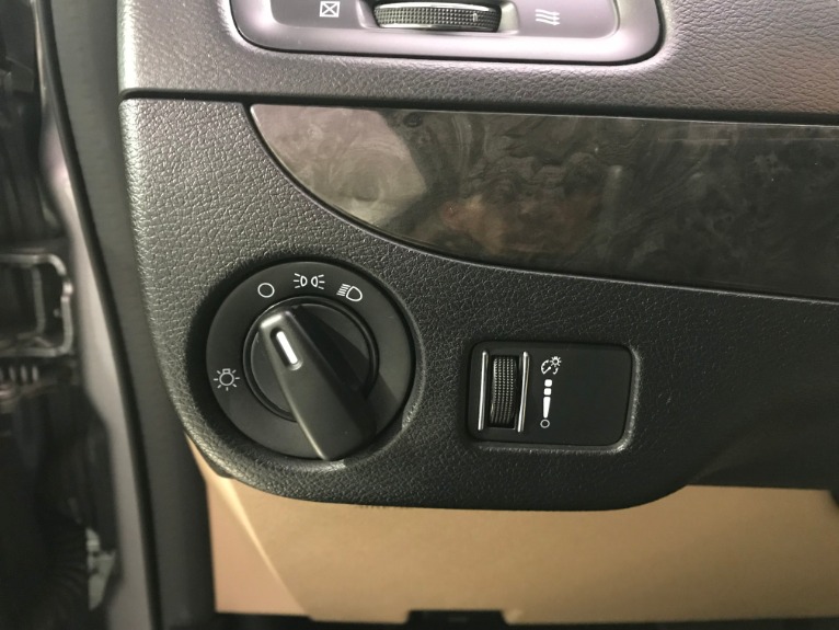 Used-2016-Dodge-Grand-Caravan-SXT