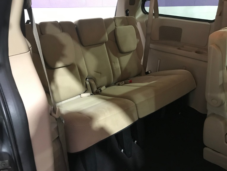 Used-2016-Dodge-Grand-Caravan-SXT
