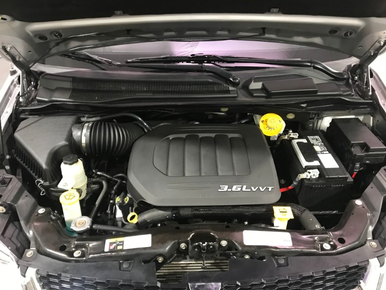 Used-2016-Dodge-Grand-Caravan-SXT