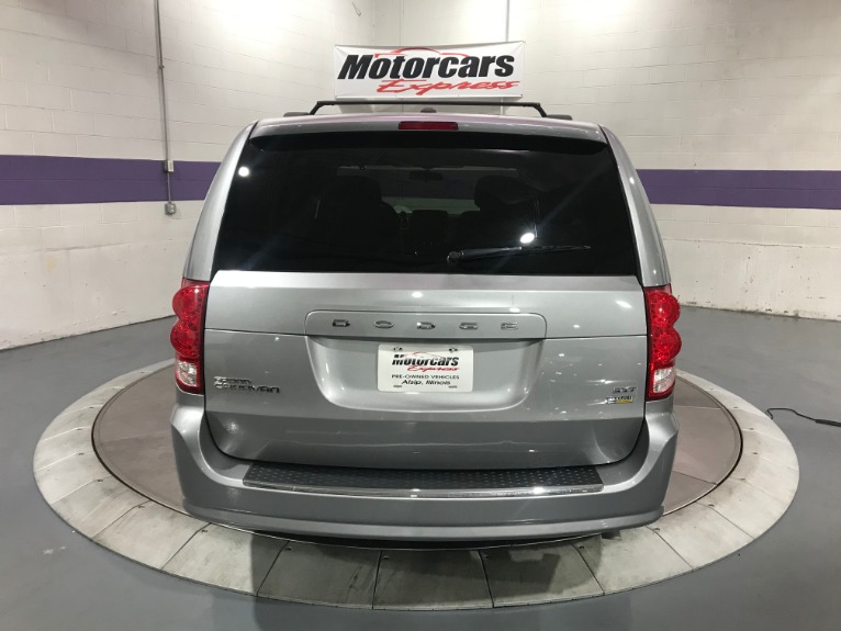 Used-2016-Dodge-Grand-Caravan-SXT