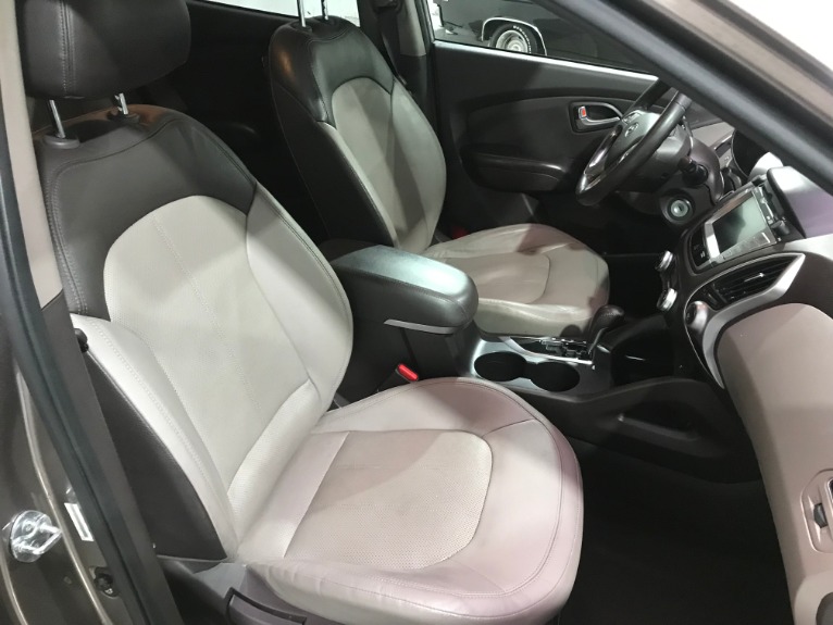 Used-2011-Hyundai-Tucson-Limited