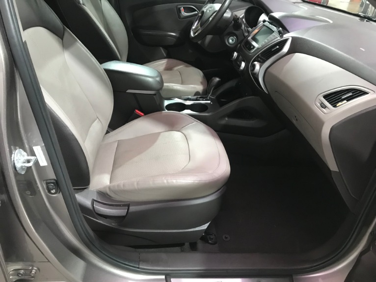 Used-2011-Hyundai-Tucson-Limited