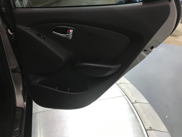 Used-2011-Hyundai-Tucson-Limited