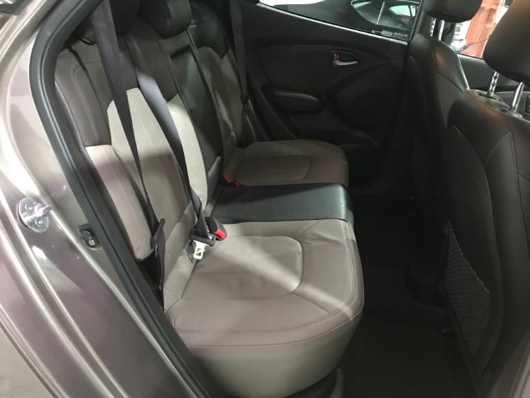 Used-2011-Hyundai-Tucson-Limited