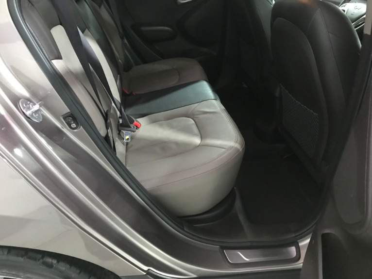 Used-2011-Hyundai-Tucson-Limited
