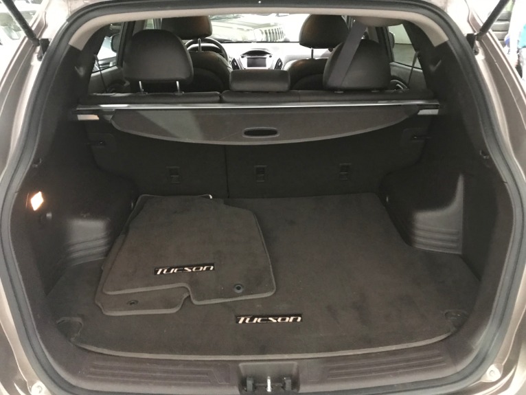 Used-2011-Hyundai-Tucson-Limited