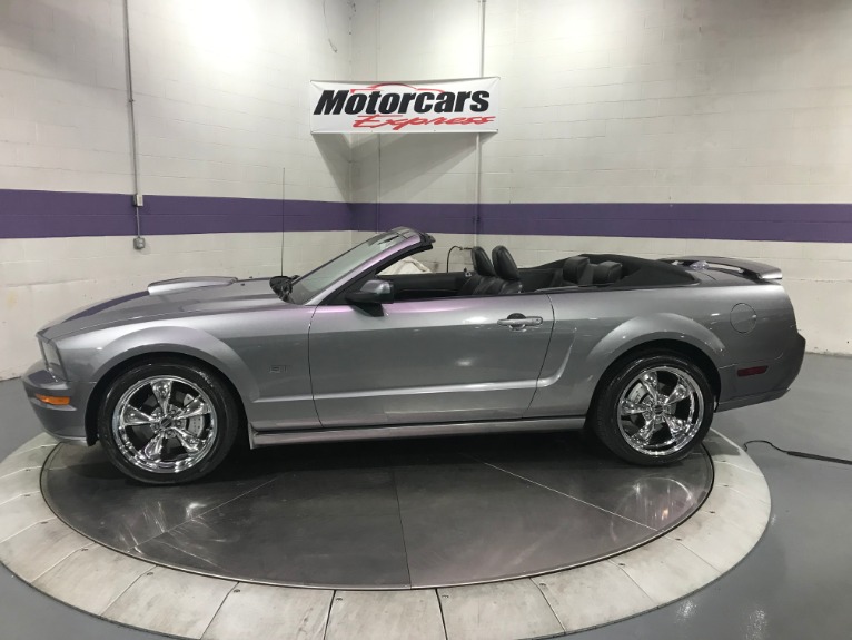 Used-2007-Ford-Mustang-GT-Convertible-Premium