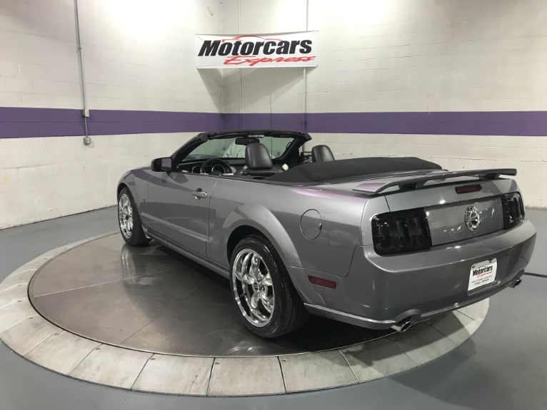 Used-2007-Ford-Mustang-GT-Convertible-Premium