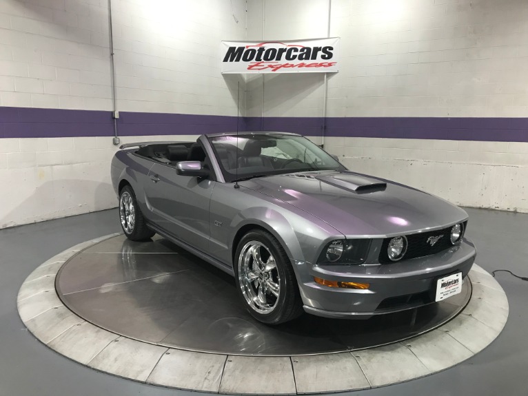 Used-2007-Ford-Mustang-GT-Convertible-Premium