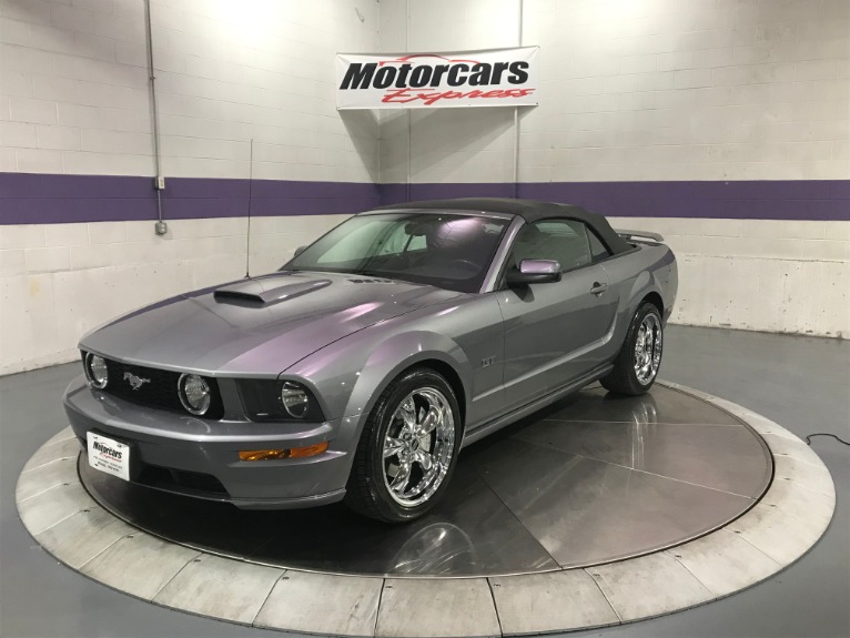 Used-2007-Ford-Mustang-GT-Convertible-Premium