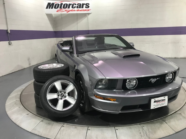 Used-2007-Ford-Mustang-GT-Convertible-Premium