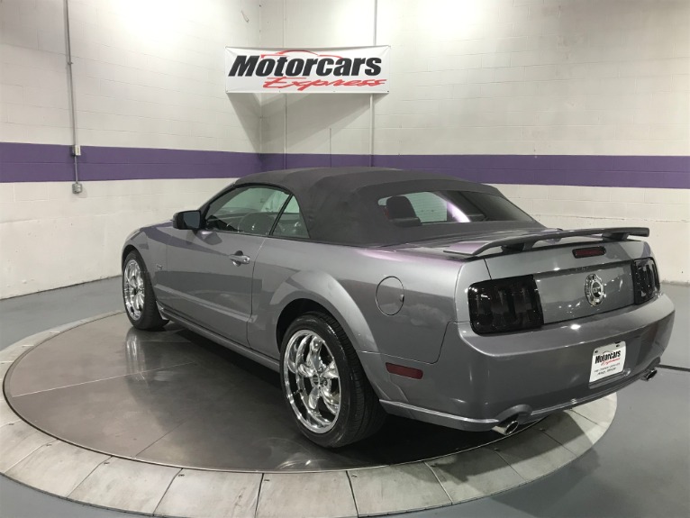 Used-2007-Ford-Mustang-GT-Convertible-Premium