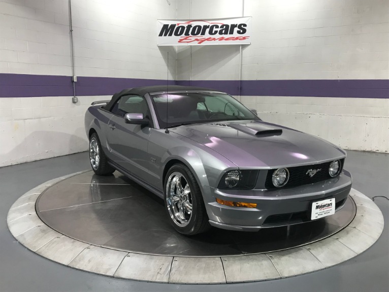 Used-2007-Ford-Mustang-GT-Convertible-Premium