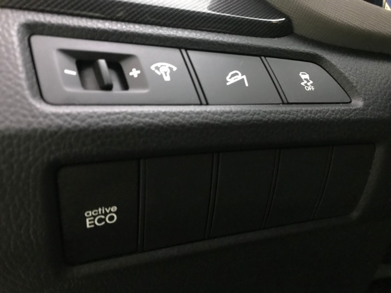 Used-2013-Hyundai-Santa-Fe-Sport-20T-FWD