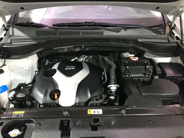 Used-2013-Hyundai-Santa-Fe-Sport-20T-FWD