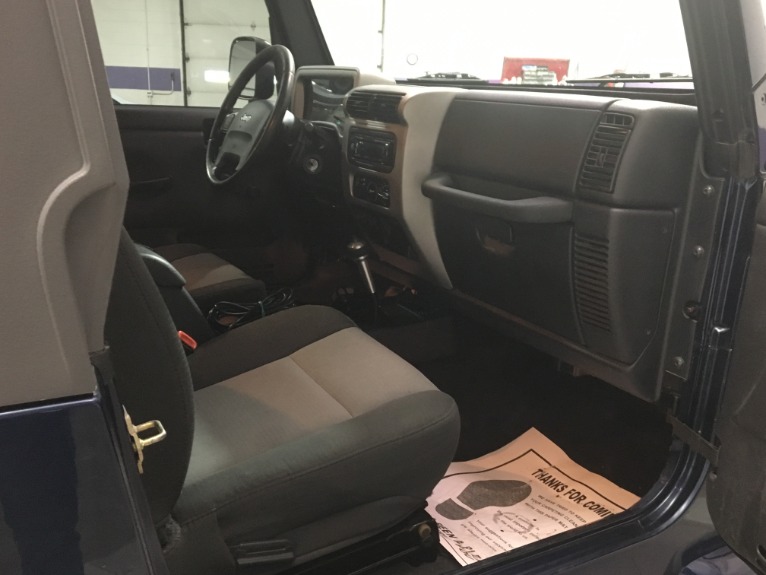 Used-2005-Jeep-Wrangler-Unlimited-4WD-2dr-SUV