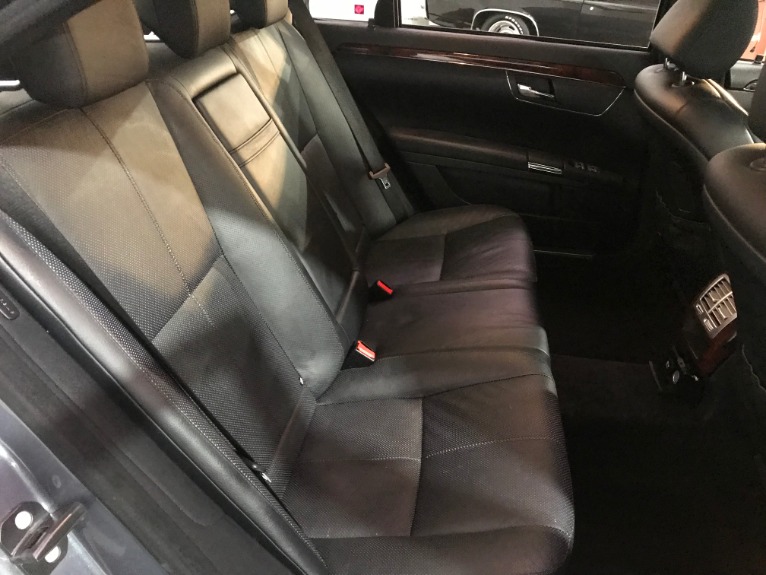 Used-2007-Mercedes-Benz-S-Class-S-550