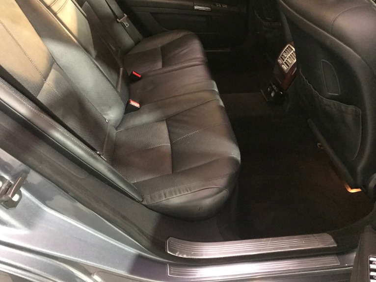 Used-2007-Mercedes-Benz-S-Class-S-550