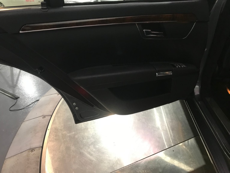 Used-2007-Mercedes-Benz-S-Class-S-550