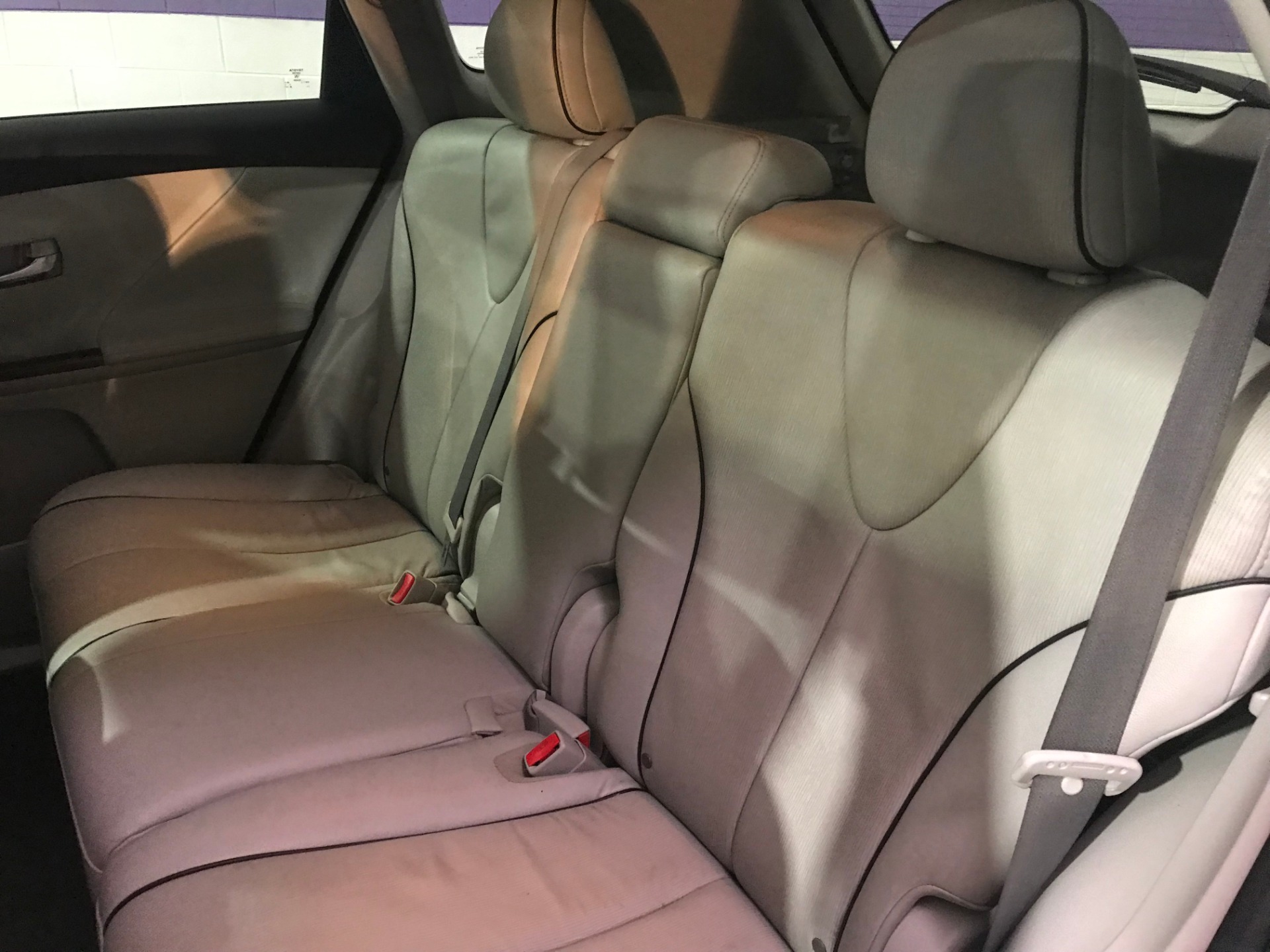 Used-2010-Toyota-Venza-AWD-V6