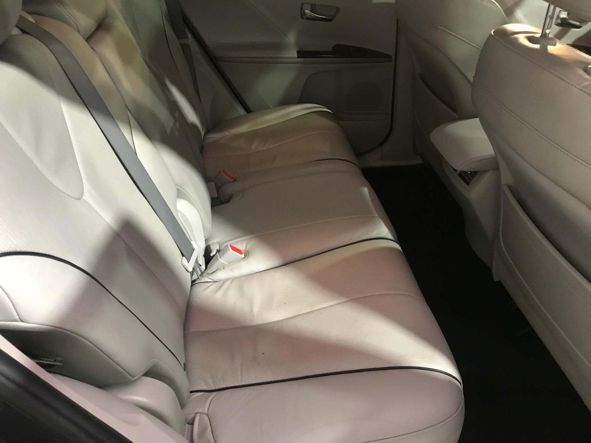 Used-2010-Toyota-Venza-AWD-V6