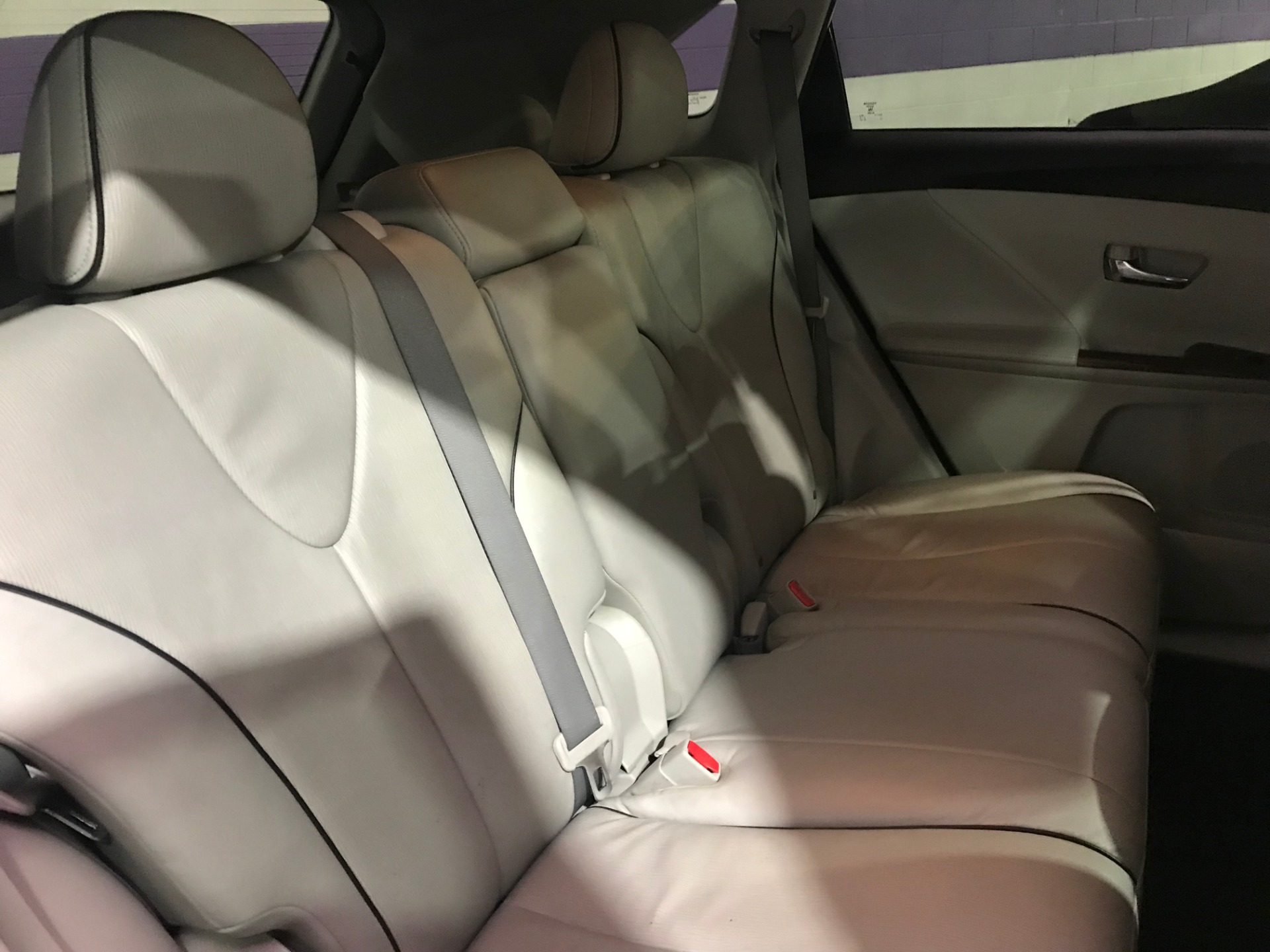 Used-2010-Toyota-Venza-AWD-V6
