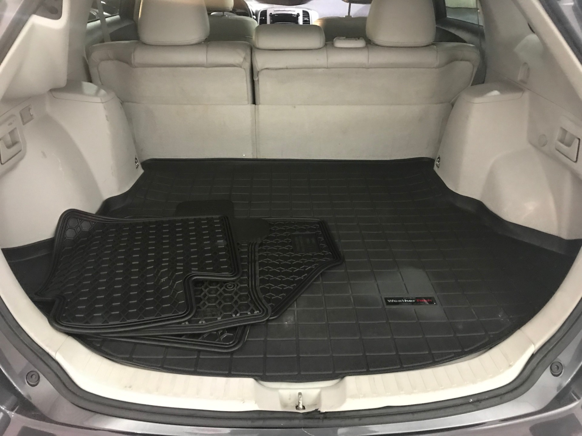 Used-2010-Toyota-Venza-AWD-V6