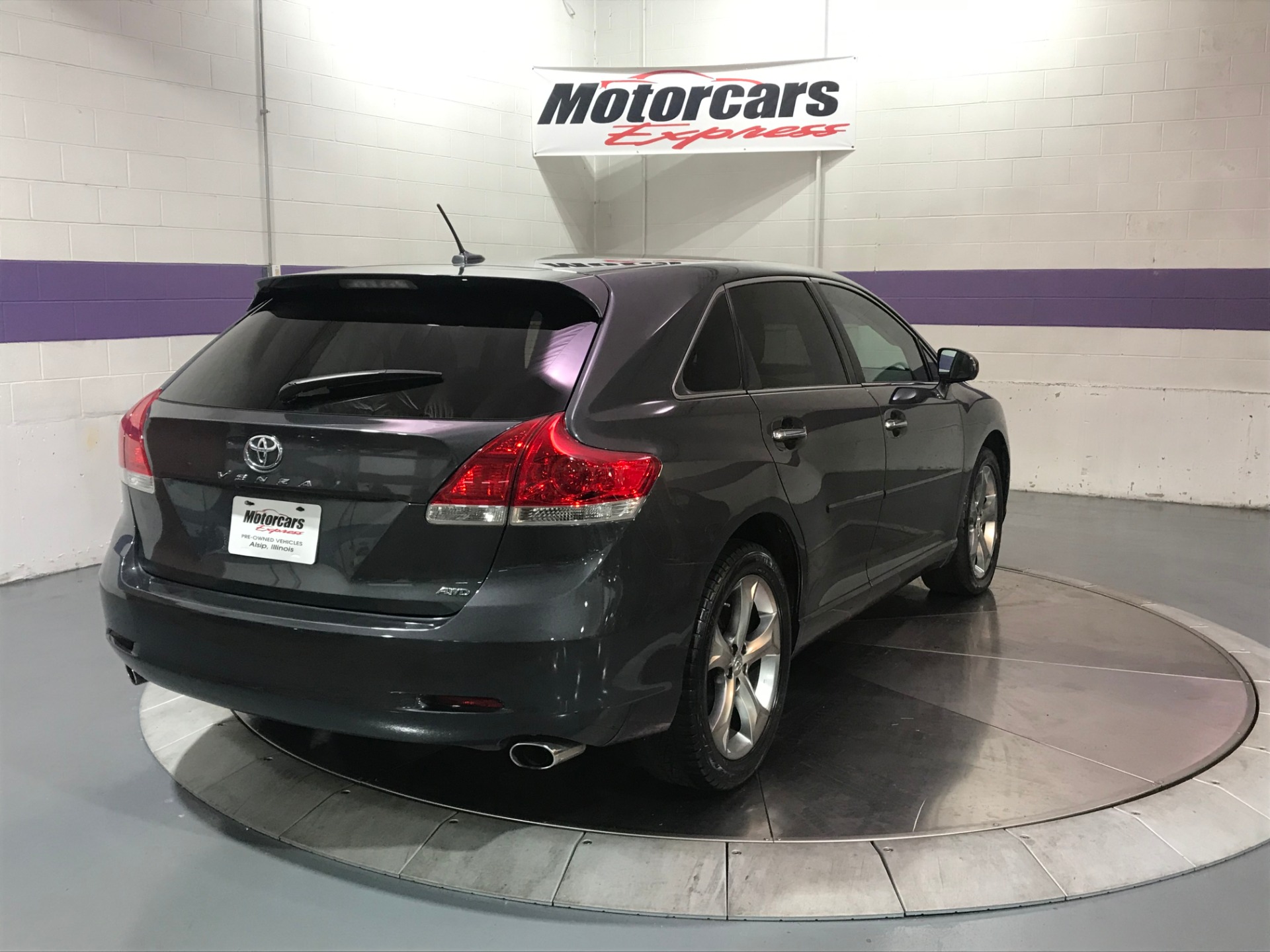 Used-2010-Toyota-Venza-AWD-V6