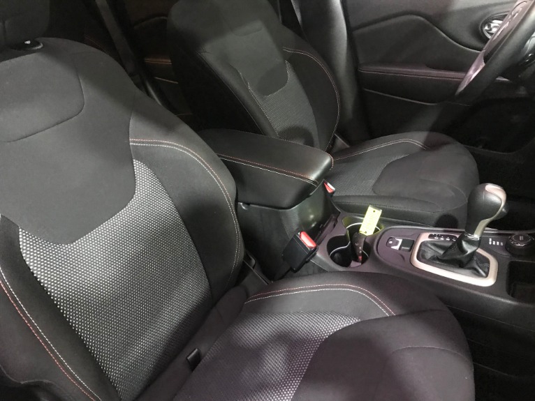 Used-2016-Jeep-Cherokee-Latitude-75th-Anniversary