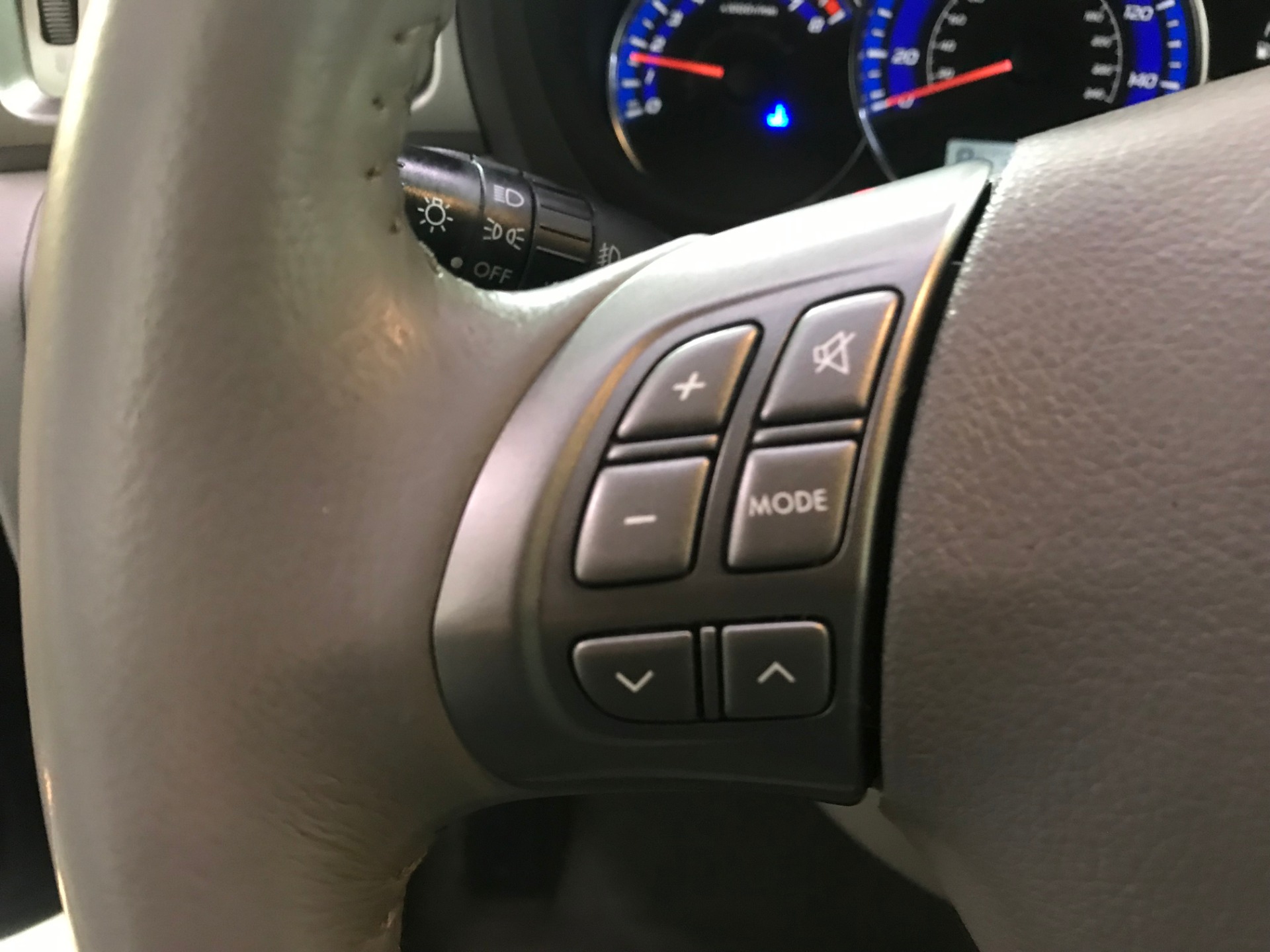 Used-2009-Subaru-Forester-25-X-Limited-AWD