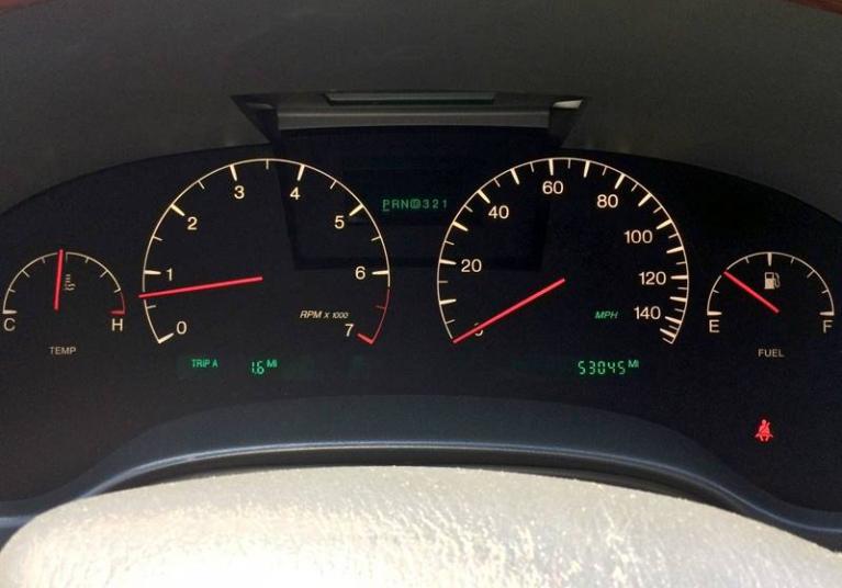 Used-2001-Cadillac-DeVille-DTS-4dr-Sedan