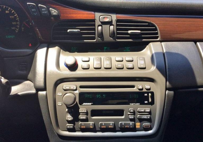 Used-2001-Cadillac-DeVille-DTS-4dr-Sedan