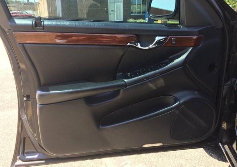 Used-2001-Cadillac-DeVille-DTS-4dr-Sedan