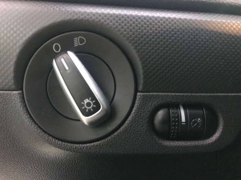 Used-2012-Volkswagen-Jetta-SE
