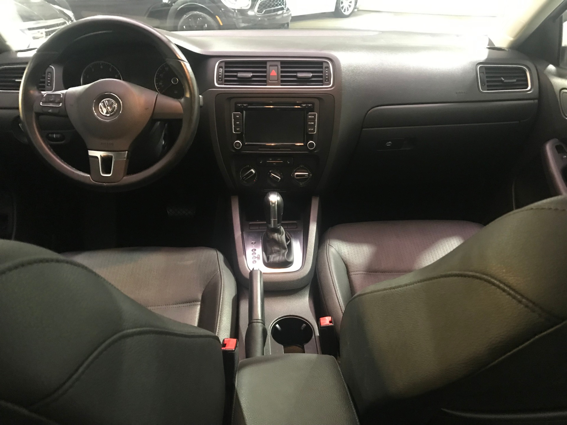 Used-2012-Volkswagen-Jetta-SE