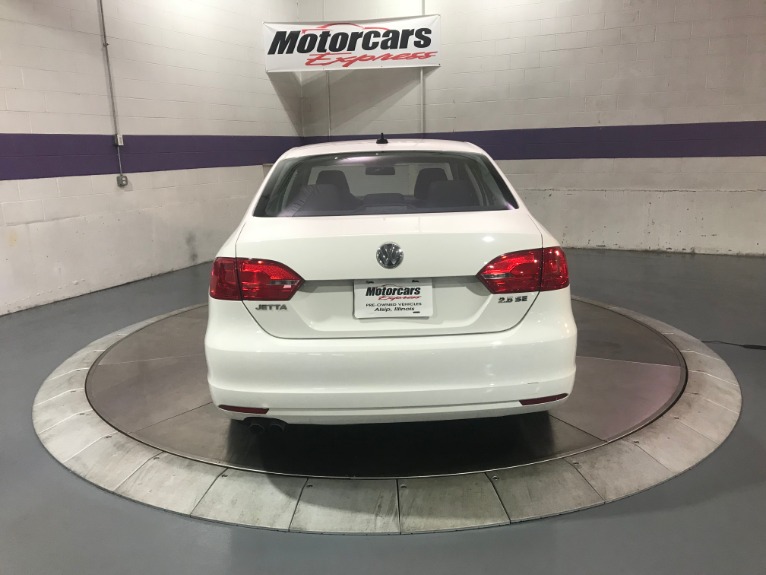 Used-2012-Volkswagen-Jetta-SE