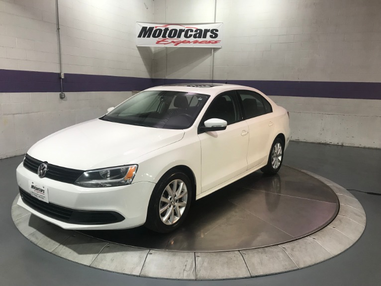 Used-2012-Volkswagen-Jetta-SE