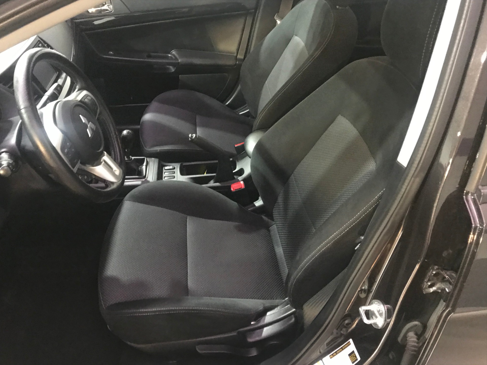 Used-2015-Mitsubishi-Lancer-Evolution-GSR