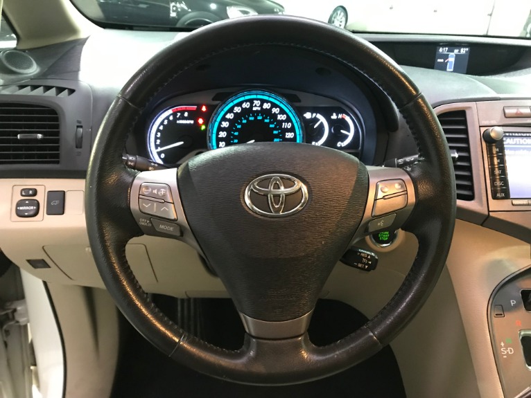 Used-2010-Toyota-Venza-AWD-V6