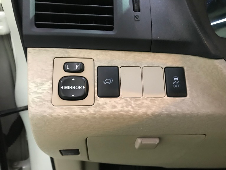 Used-2010-Toyota-Venza-AWD-V6