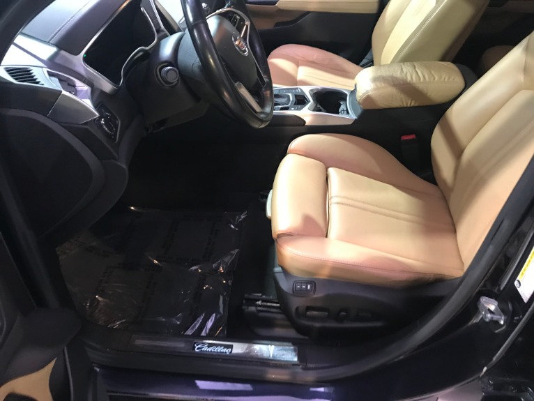 Used-2014-Cadillac-SRX-Luxury-Collection