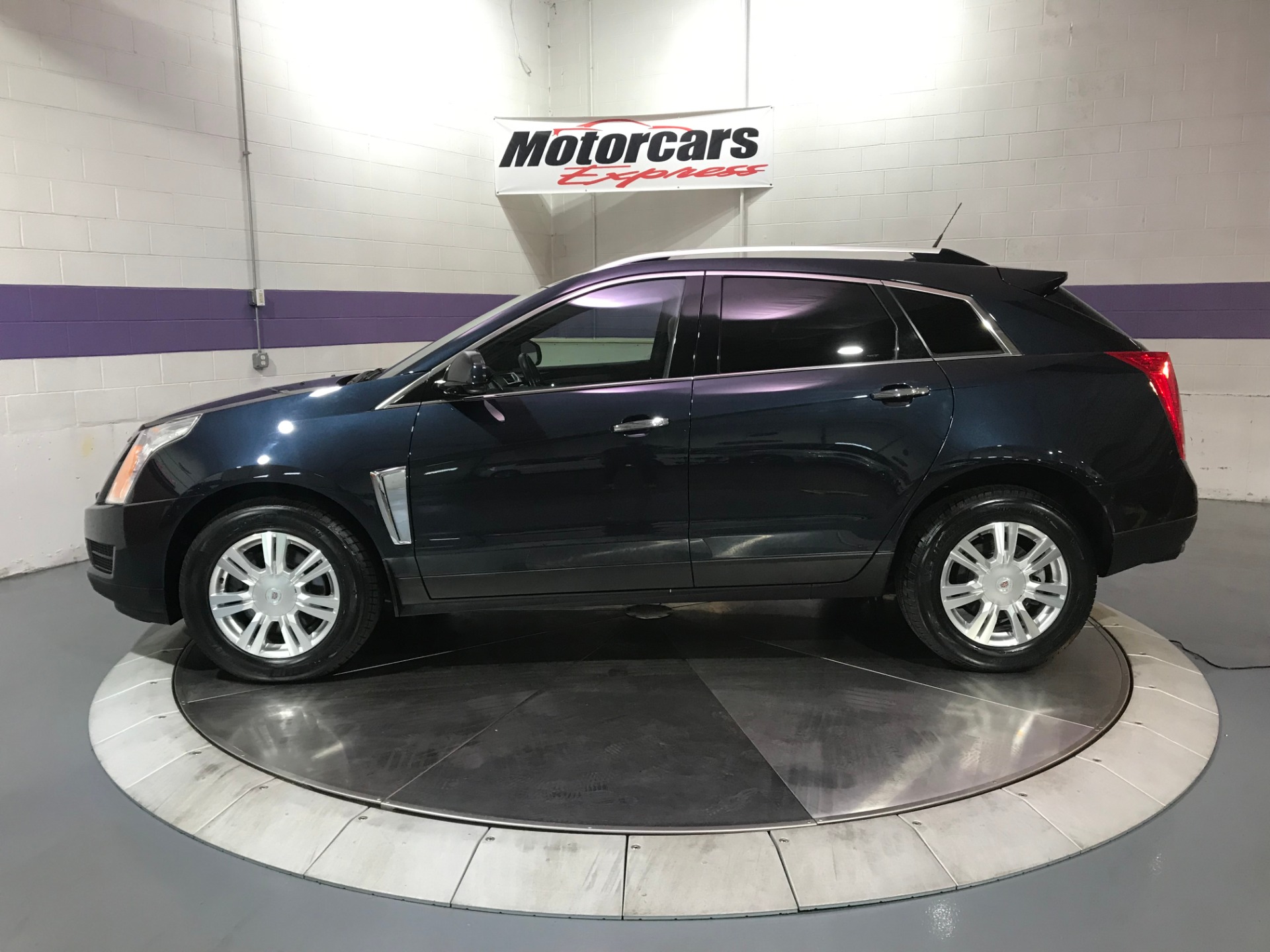 Used-2014-Cadillac-SRX-Luxury-Collection