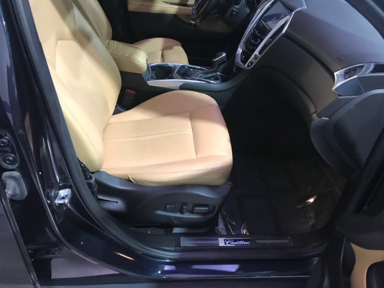 Used-2014-Cadillac-SRX-Luxury-Collection