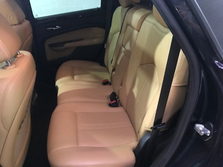 Used-2014-Cadillac-SRX-Luxury-Collection