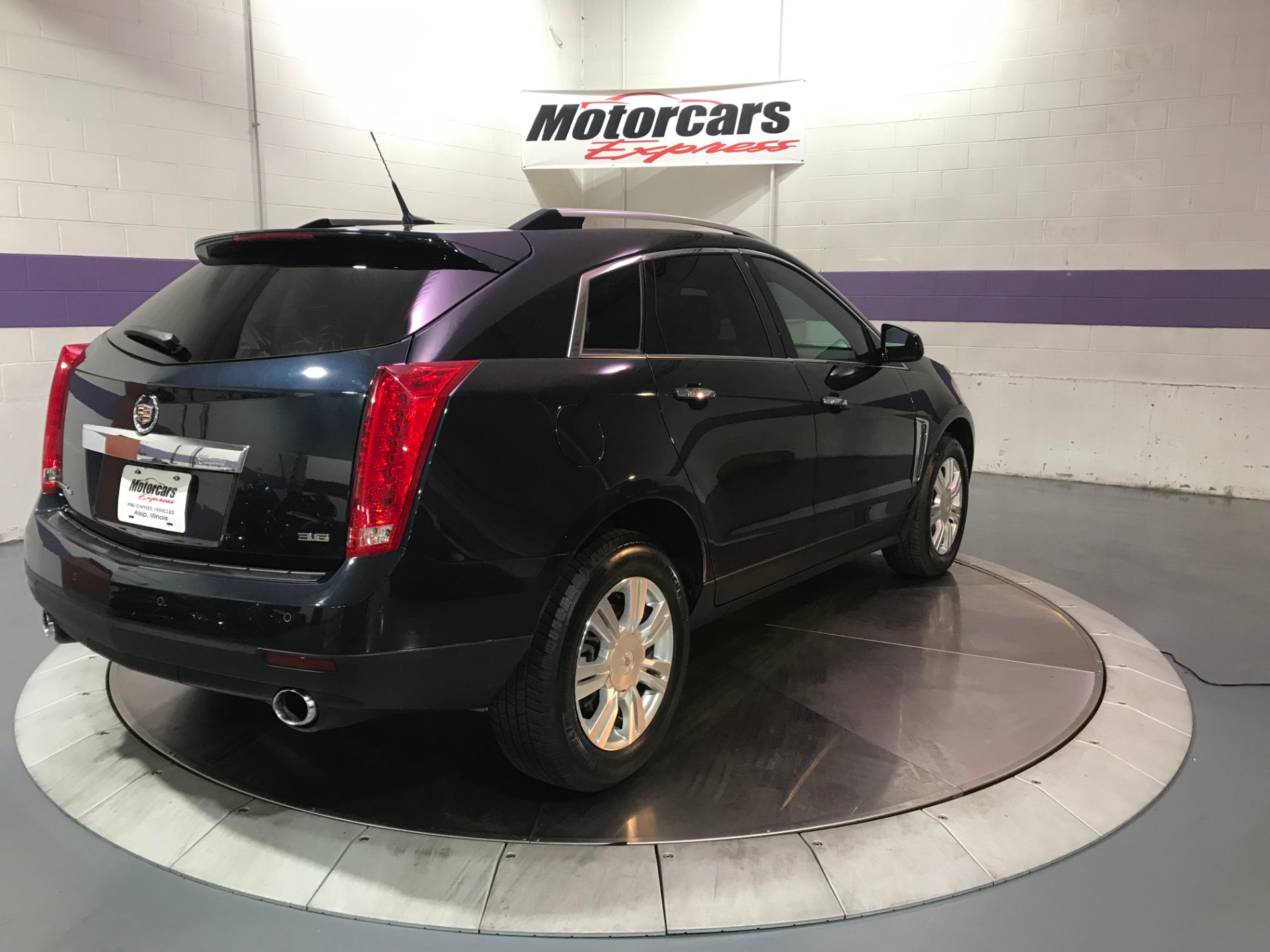 Used-2014-Cadillac-SRX-Luxury-Collection